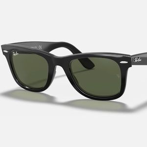 RAY-BAN Original Wayfarer Classic w/ Case Black Frames